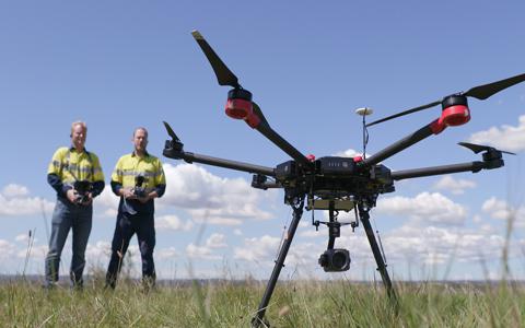 哪些因素会影响无人机培训定制课的选择？